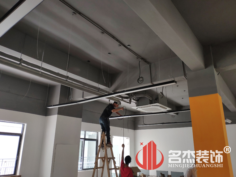 ¹ãÖÝ×°ÐÞÉè¼Æ¹«Ë¾